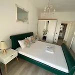 Seafront - Casa Del Mar