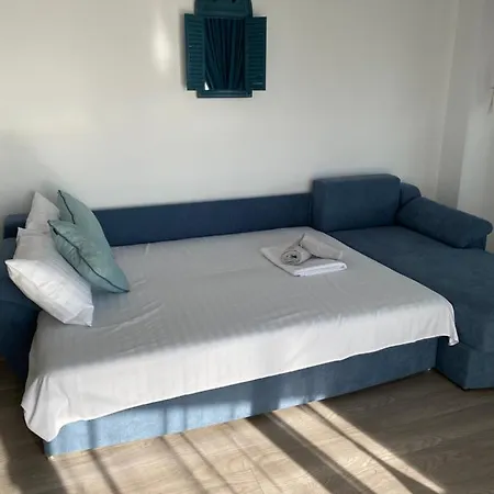 Seafront - Casa Del Mar Apartment