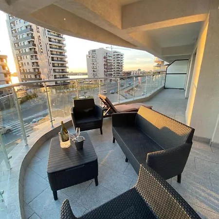 Seafront - Casa Del Mar *