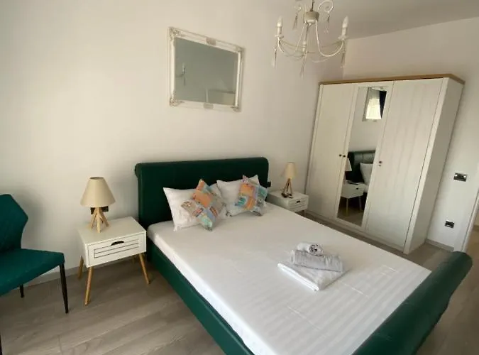 Seafront - Casa Del Mar